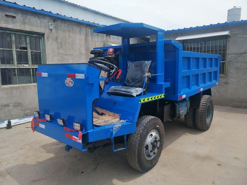 礦用運(yùn)輸車12噸