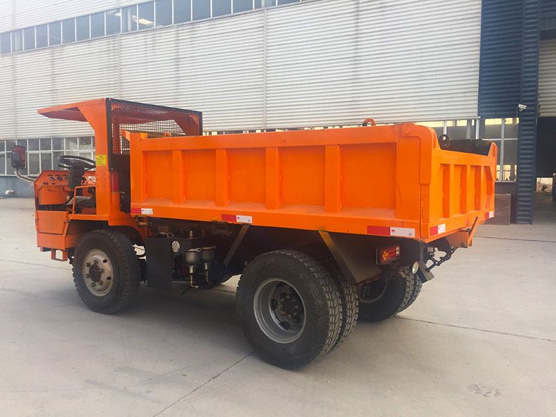 5噸礦用運(yùn)輸車